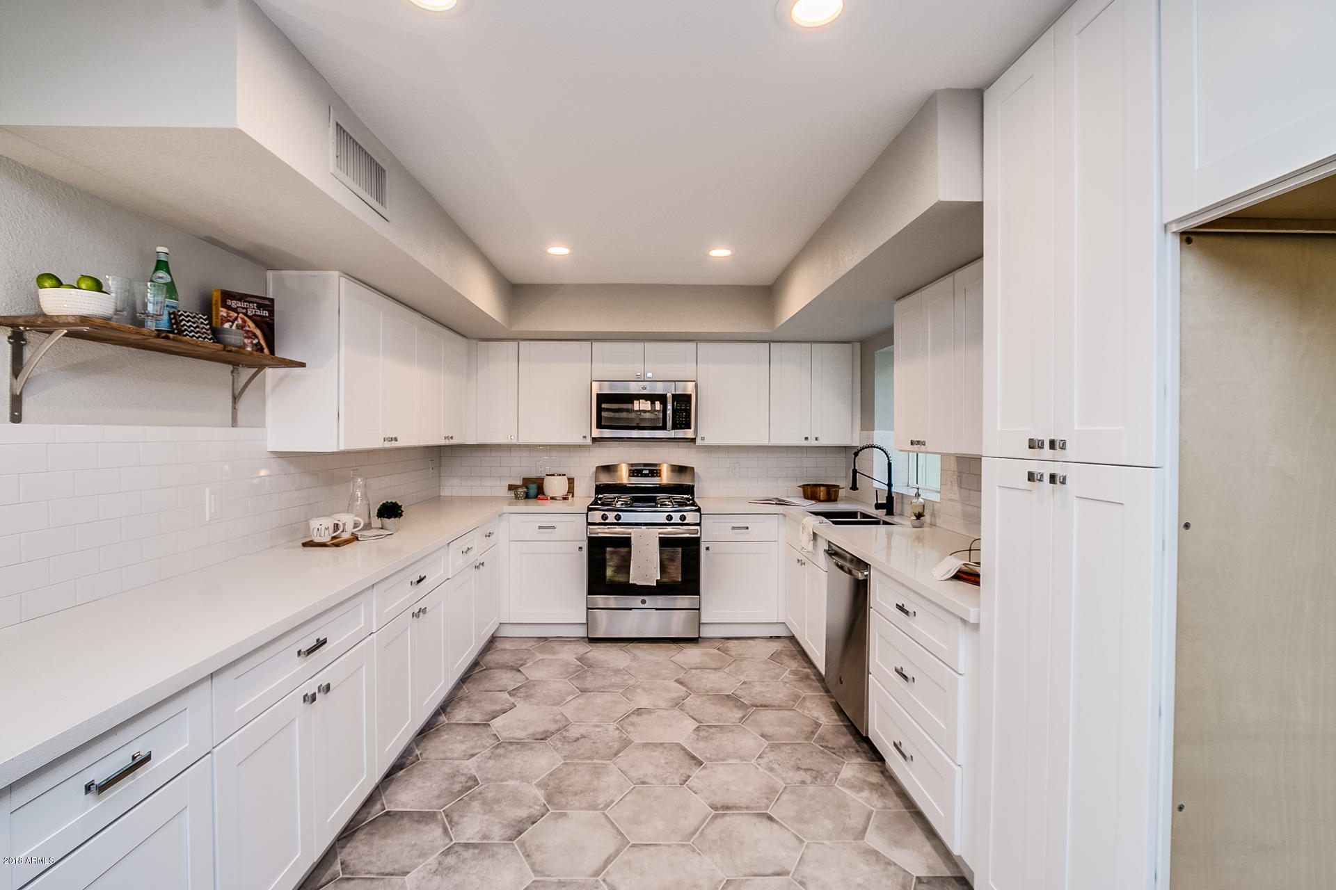 7752 East Camelback Road Scottsdale, AZ 85251 - Photo 17 of 37 Camelback - 17