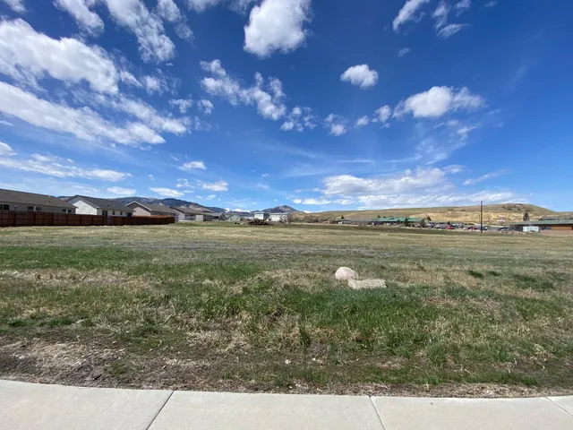 $650,000 | 52 South Lucas Street, Buffalo, WY 82834