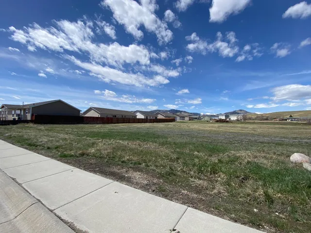 $650,000 | 52 South Lucas Street, Buffalo, WY 82834