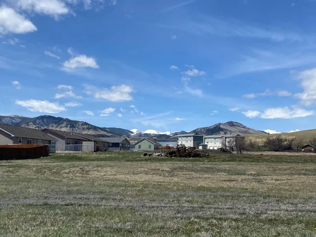 $650,000 | 52 South Lucas Street, Buffalo, WY 82834