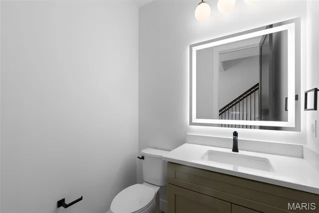 $849,900 | 408 Spears Street, St. Louis, MO 63127