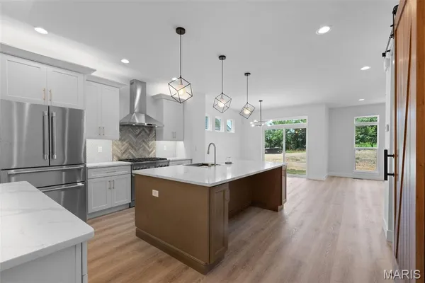 $849,900 | 408 Spears Street, St. Louis, MO 63127