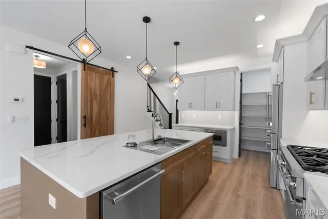 $849,900 | 408 Spears Street, St. Louis, MO 63127