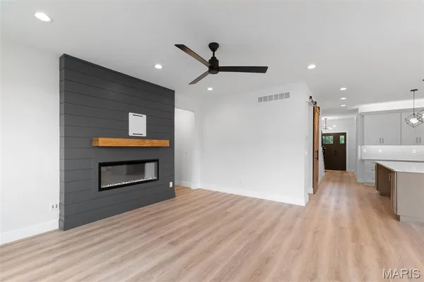 $849,900 | 408 Spears Street, St. Louis, MO 63127