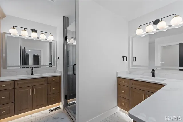 $849,900 | 408 Spears Street, St. Louis, MO 63127