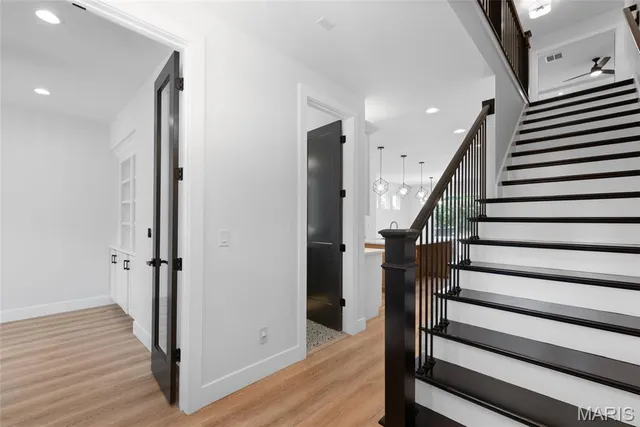 $849,900 | 408 Spears Street, St. Louis, MO 63127