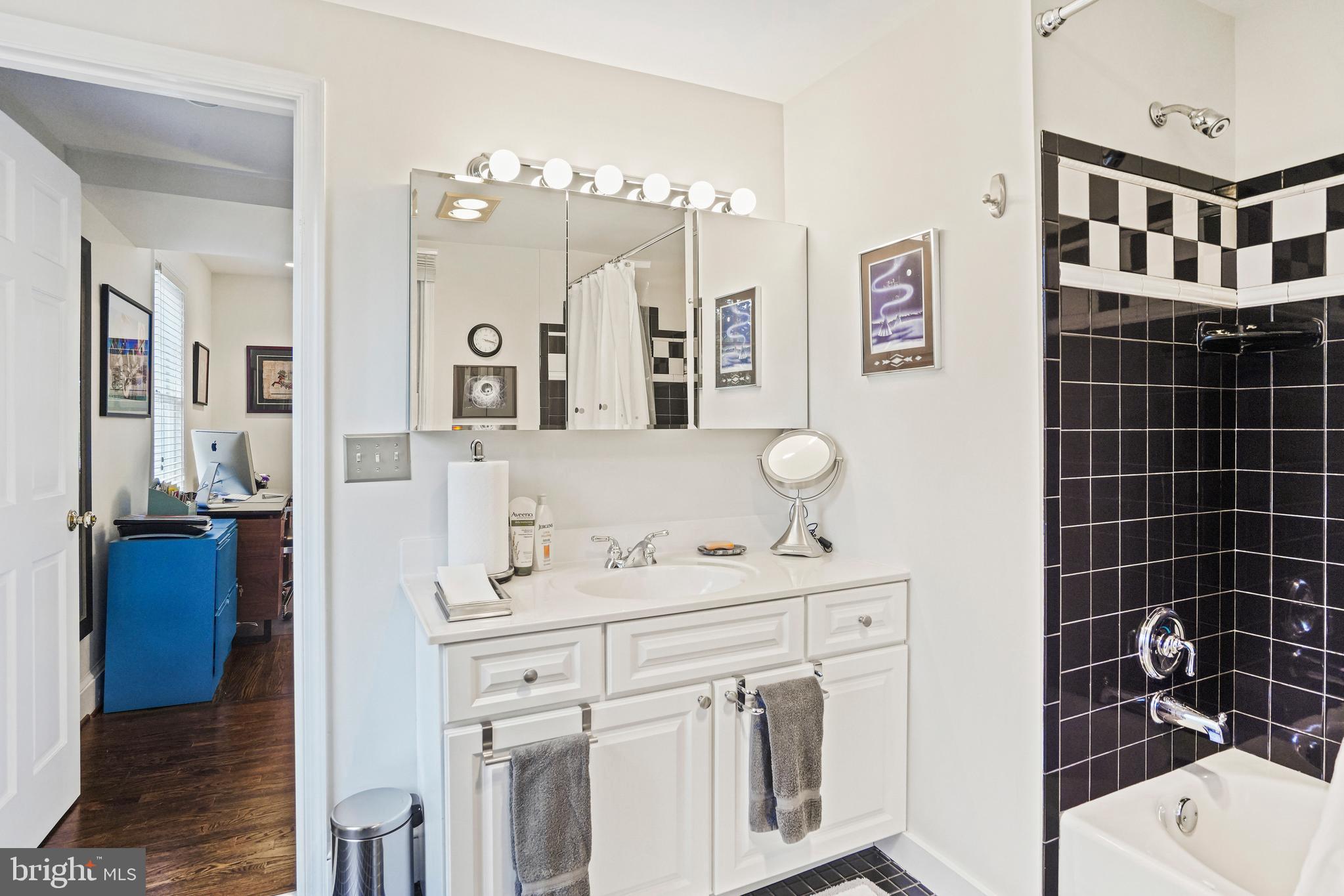 3740 Oliver Street Northwest Washington, DC 20015 - Photo 27 of 40 Full bath for Bedroom #4