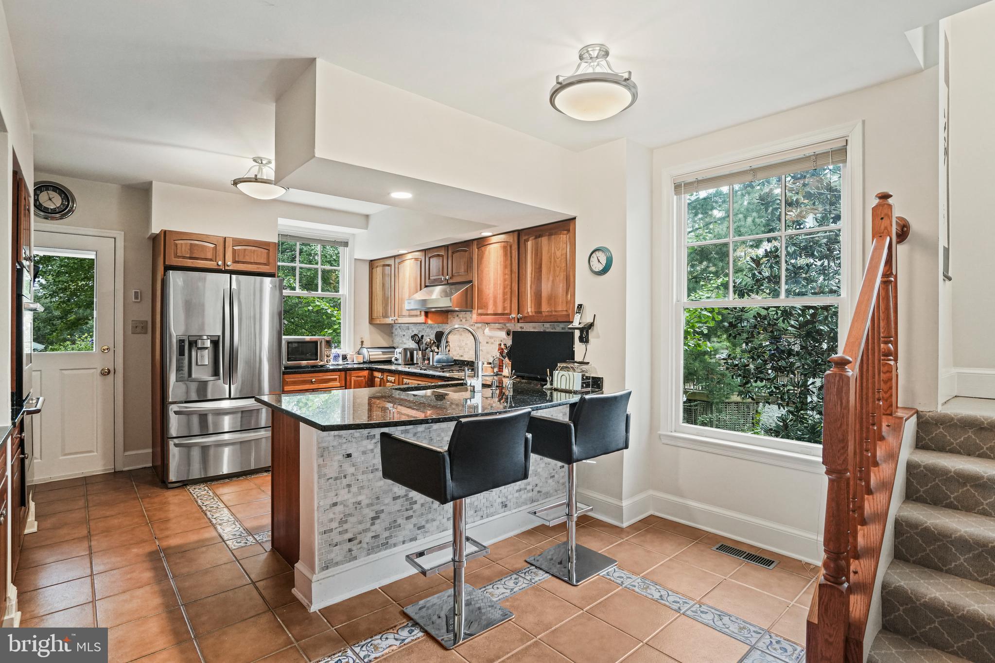 3740 Oliver Street Northwest Washington, DC 20015 - Photo 10 of 40 Kitchen with counter seating