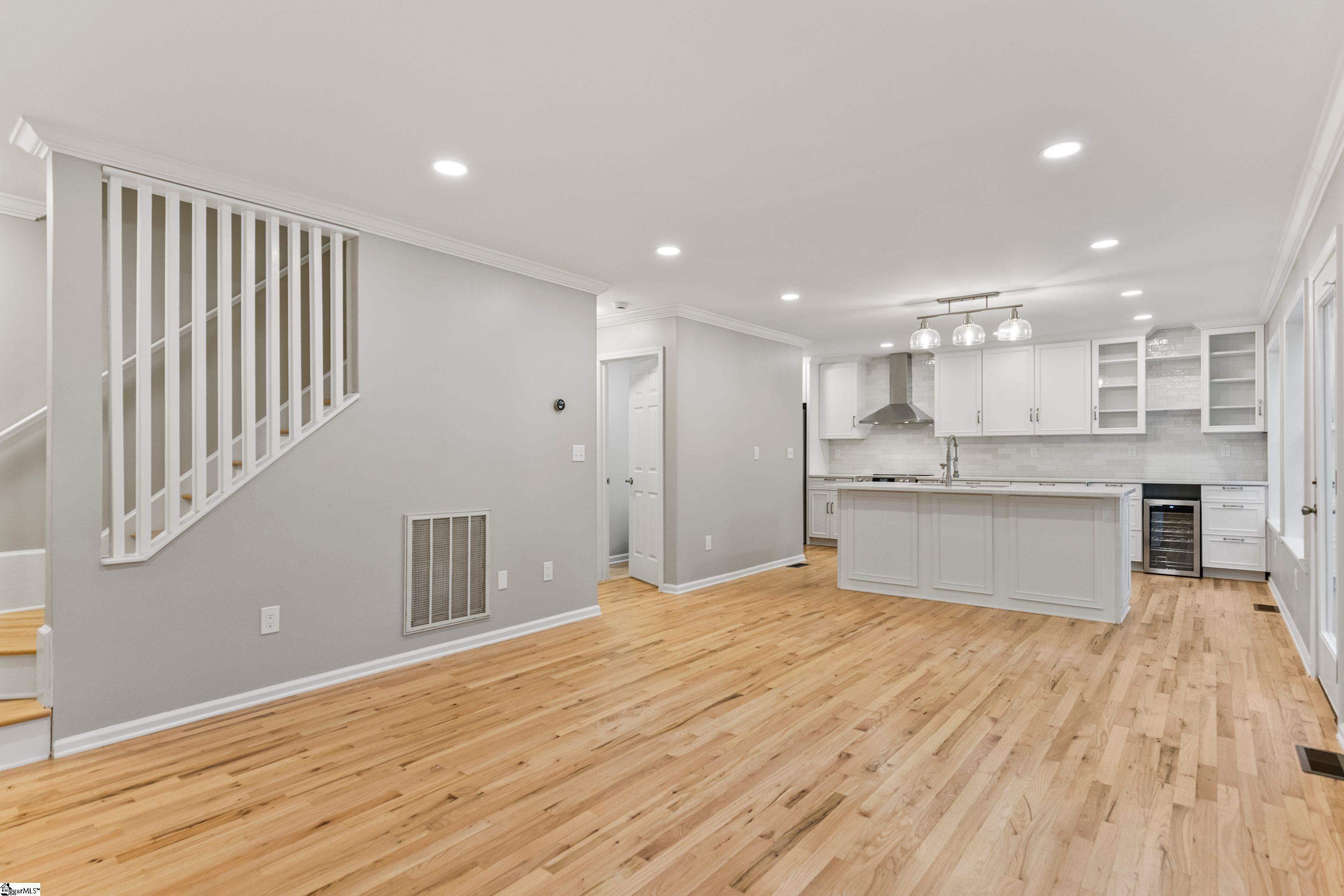 413 West Faris Road Greenville, SC 29605 - Photo 17 of 32 Gallery Image 17