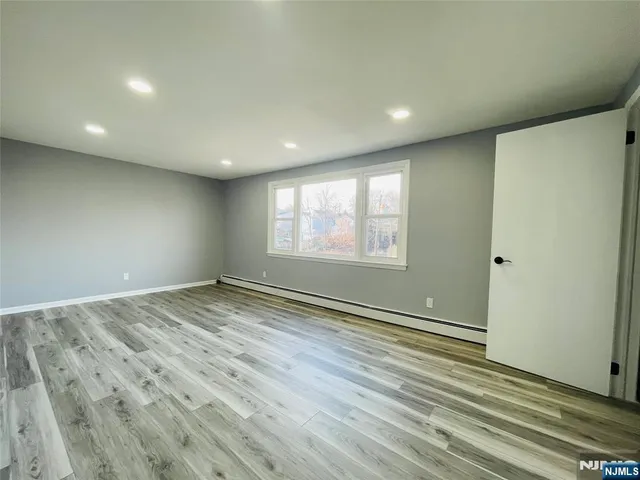 $2,000 | 624 Devon Street, Unit 2, Kearny, NJ 07032