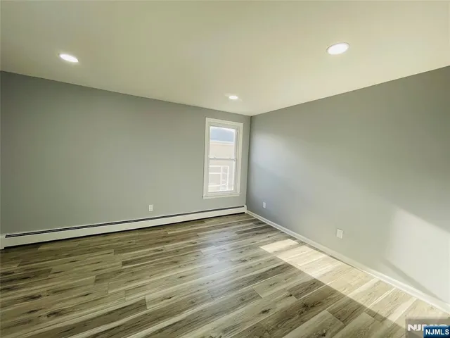 $2,000 | 624 Devon Street, Unit 2, Kearny, NJ 07032