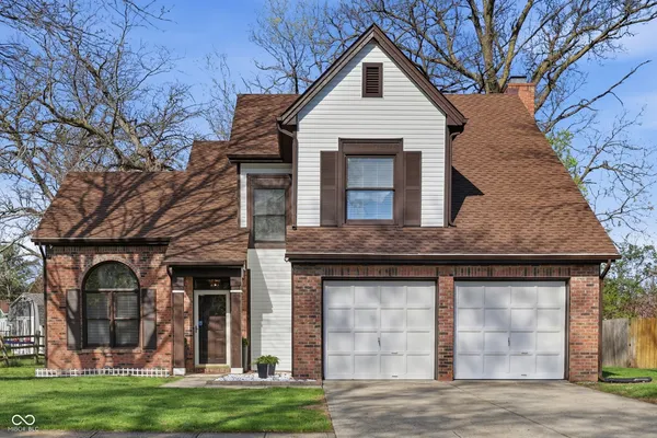 $329,900 | 7620 Baywood Drive South, Indianapolis, IN 46236