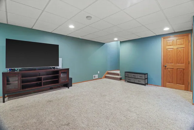 $450,000 | 6915 Dominion Drive, Madison, WI 53718