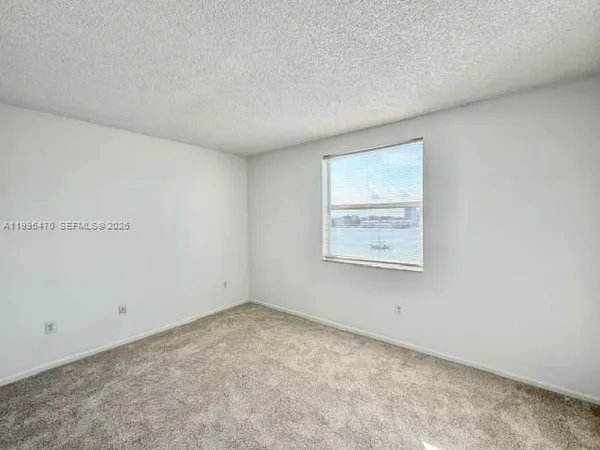 $3,995 | 17100 North Bay Road, Unit 1604, Sunny Isles Beach, FL 33160