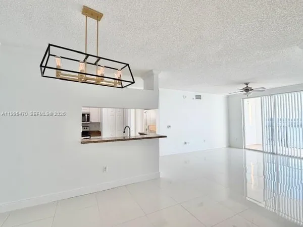 $3,995 | 17100 North Bay Road, Unit 1604, Sunny Isles Beach, FL 33160