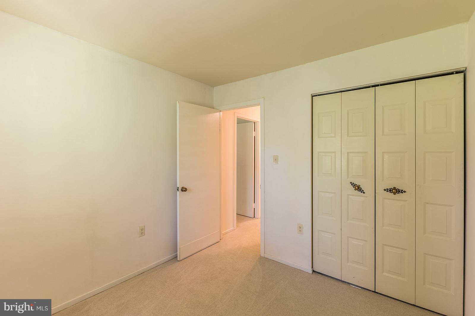 2922 Jermantown Road, Unit 17 Oakton, VA 22124 - Photo 16 of 26 Bedroom