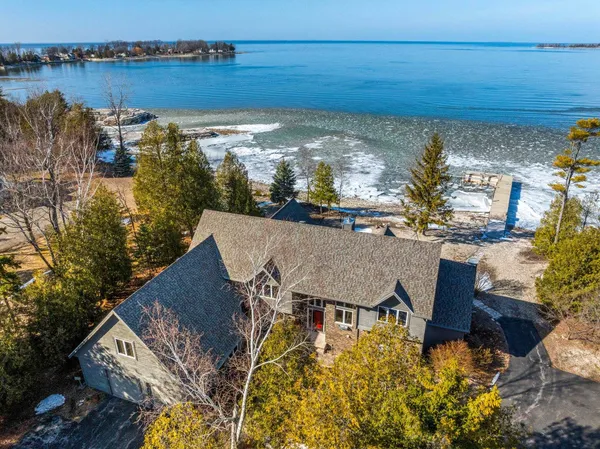$1,400,000 | 8324 Woodlane Road, Sturgeon Bay, WI 54235