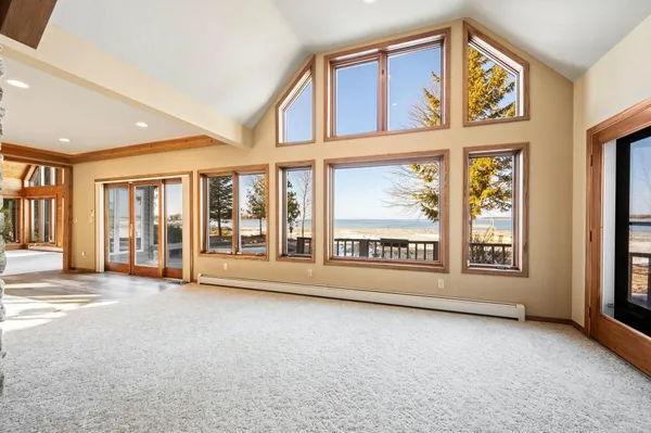 $1,400,000 | 8324 Woodlane Road, Sturgeon Bay, WI 54235