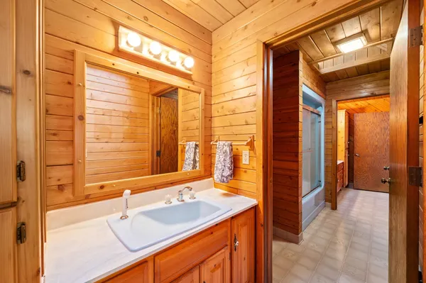 $1,400,000 | 8324 Woodlane Road, Sturgeon Bay, WI 54235