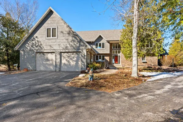 $1,400,000 | 8324 Woodlane Road, Sturgeon Bay, WI 54235