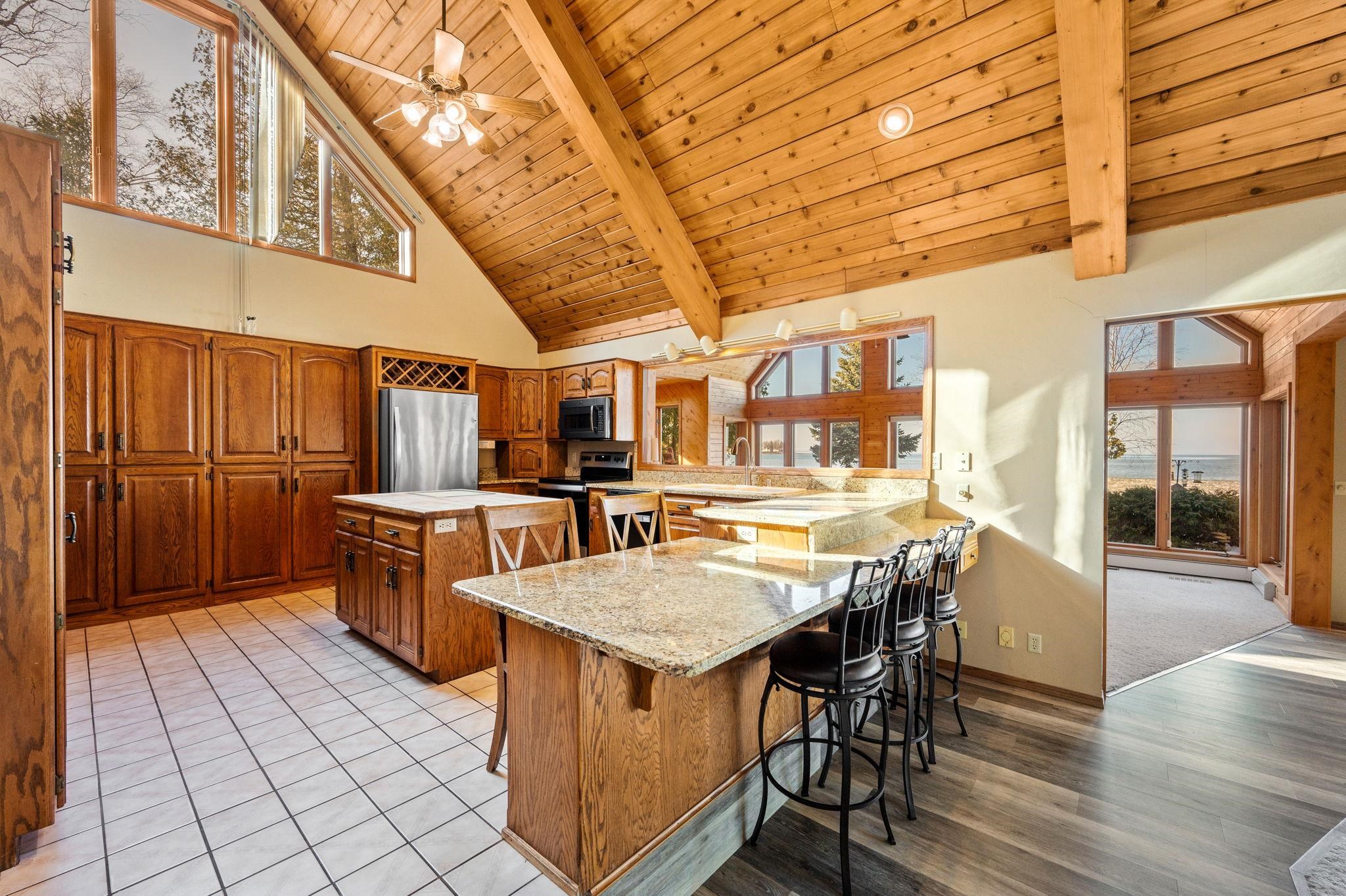 8324 Woodlane Road Sturgeon Bay, WI 54235 - Photo 9 of 55