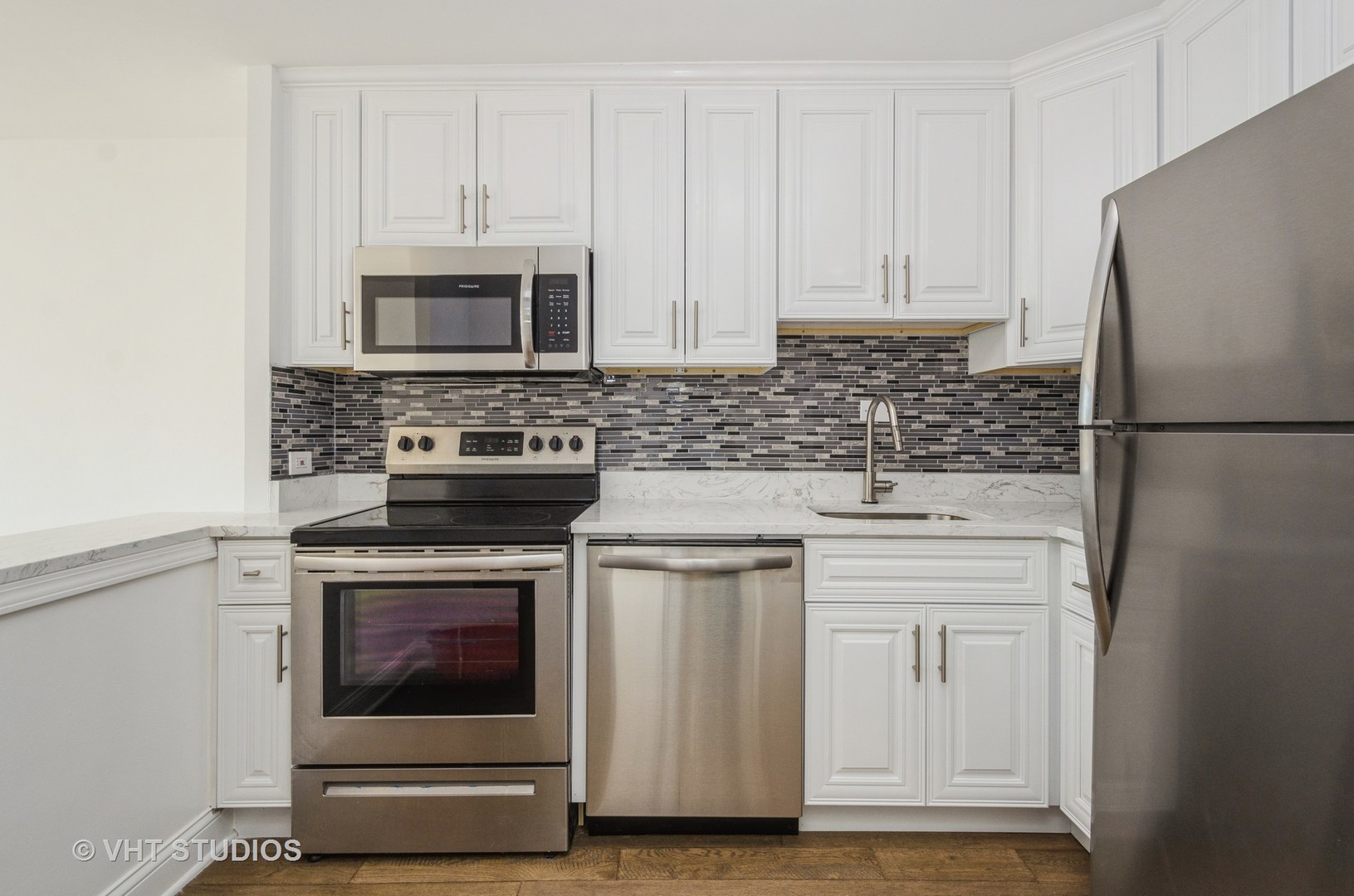 5445 North Sheridan Road, Unit 707 Chicago, IL 60640 - Photo 6 of 11