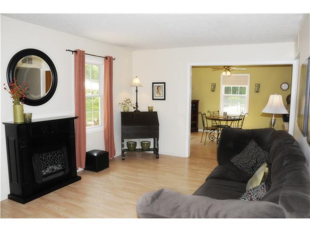 211 Barry Road Southwest Reynoldsburg, OH 43068 - Photo 10 of 21 Gallery Image 10