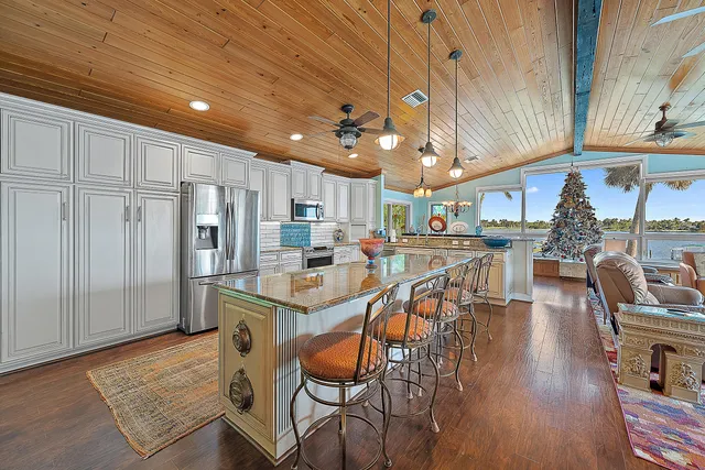 $9,500 | 12140 Southeast Indian River Drive North, Hobe Sound, FL 33455