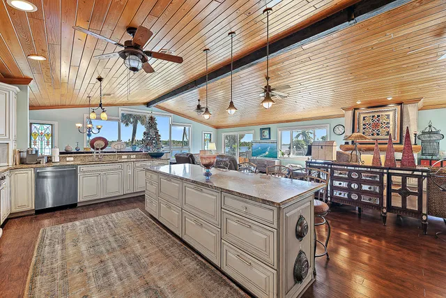 $9,500 | 12140 Southeast Indian River Drive North, Hobe Sound, FL 33455