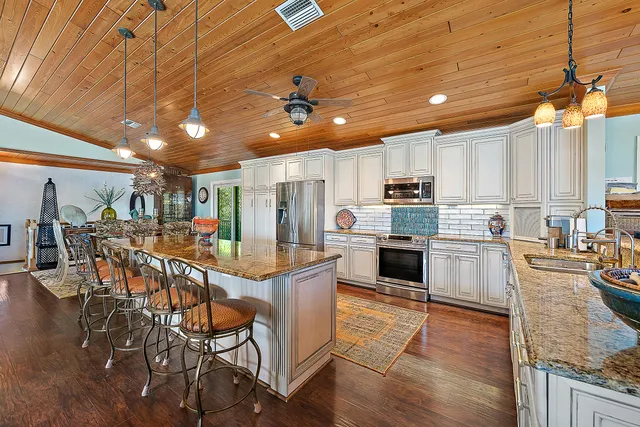 $9,500 | 12140 Southeast Indian River Drive North, Hobe Sound, FL 33455