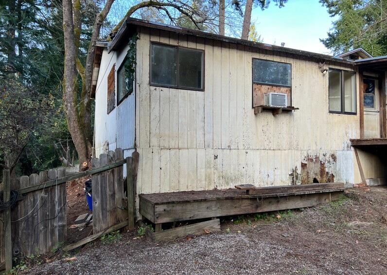 114 River Road Miranda, CA 95553 - Photo 30 of 49