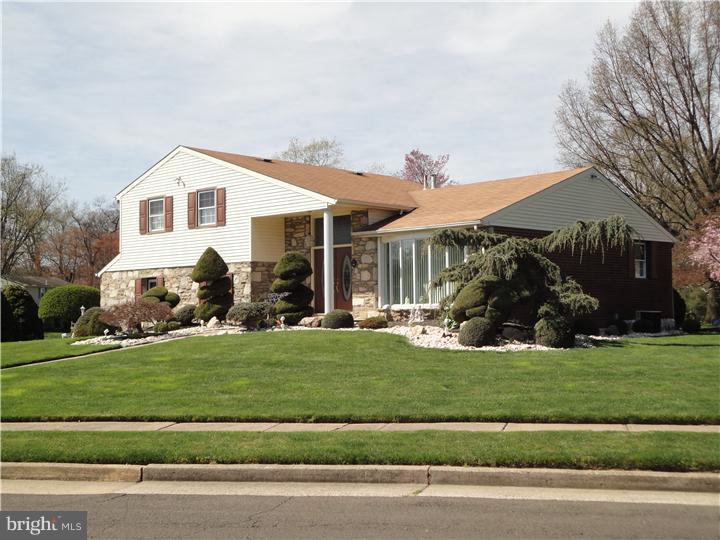 781 Broadmoor Road Huntingdon Valley, PA 19006 - Photo 1 of 14 Gallery Image 1