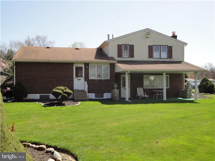 781 Broadmoor Road Huntingdon Valley, PA 19006 - Photo 2 of 14 Gallery Image 2