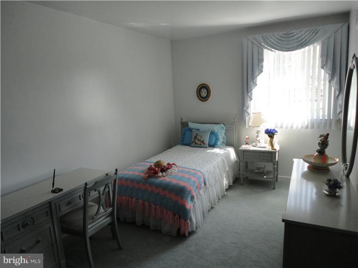 781 Broadmoor Road Huntingdon Valley, PA 19006 - Photo 11 of 14 Gallery Image 11