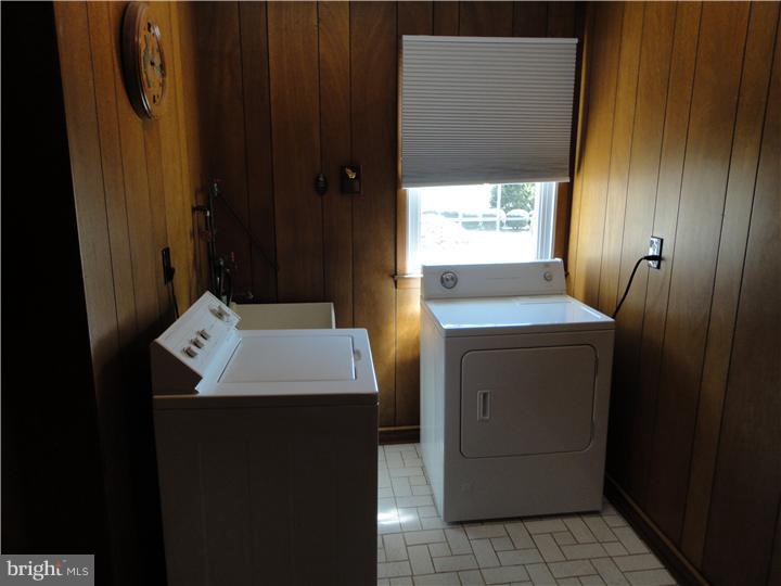 781 Broadmoor Road Huntingdon Valley, PA 19006 - Photo 3 of 14 Gallery Image 3
