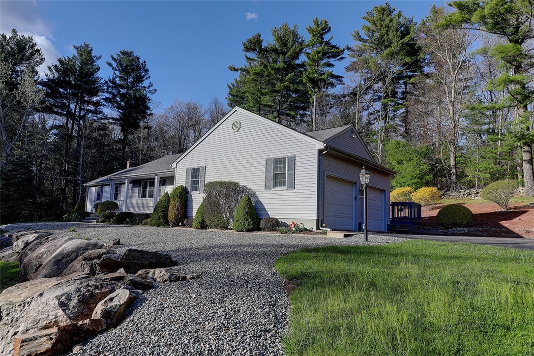 15 Scott Farm Road North Smithfield, RI 02896 - Photo 2 of 27 Gallery Image 2