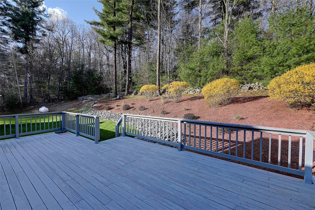 15 Scott Farm Road North Smithfield, RI 02896 - Photo 7 of 27 Gallery Image 7