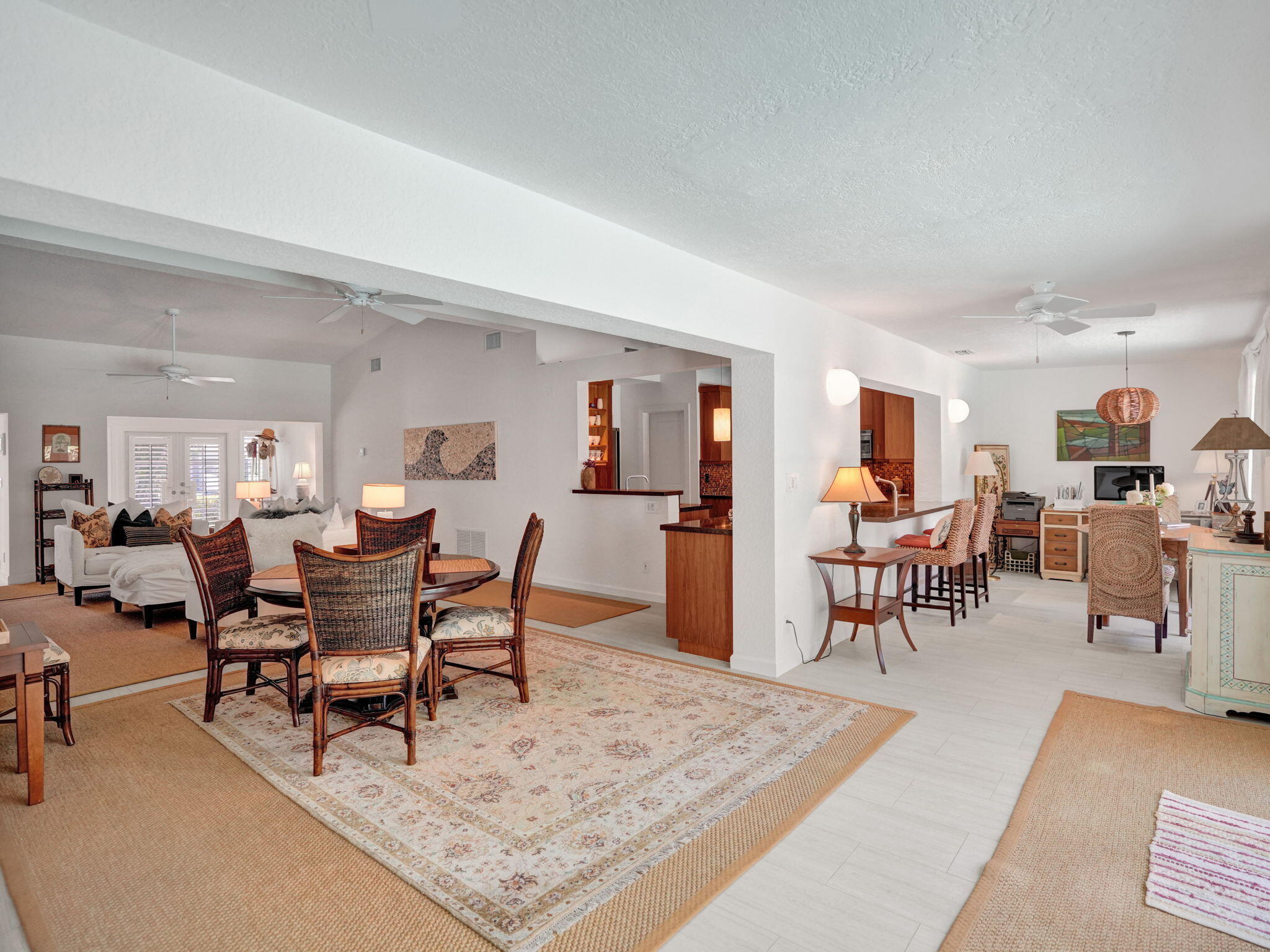 3207 Dover Road Pompano Beach, FL 33062 - Photo 16 of 57 Dining Area