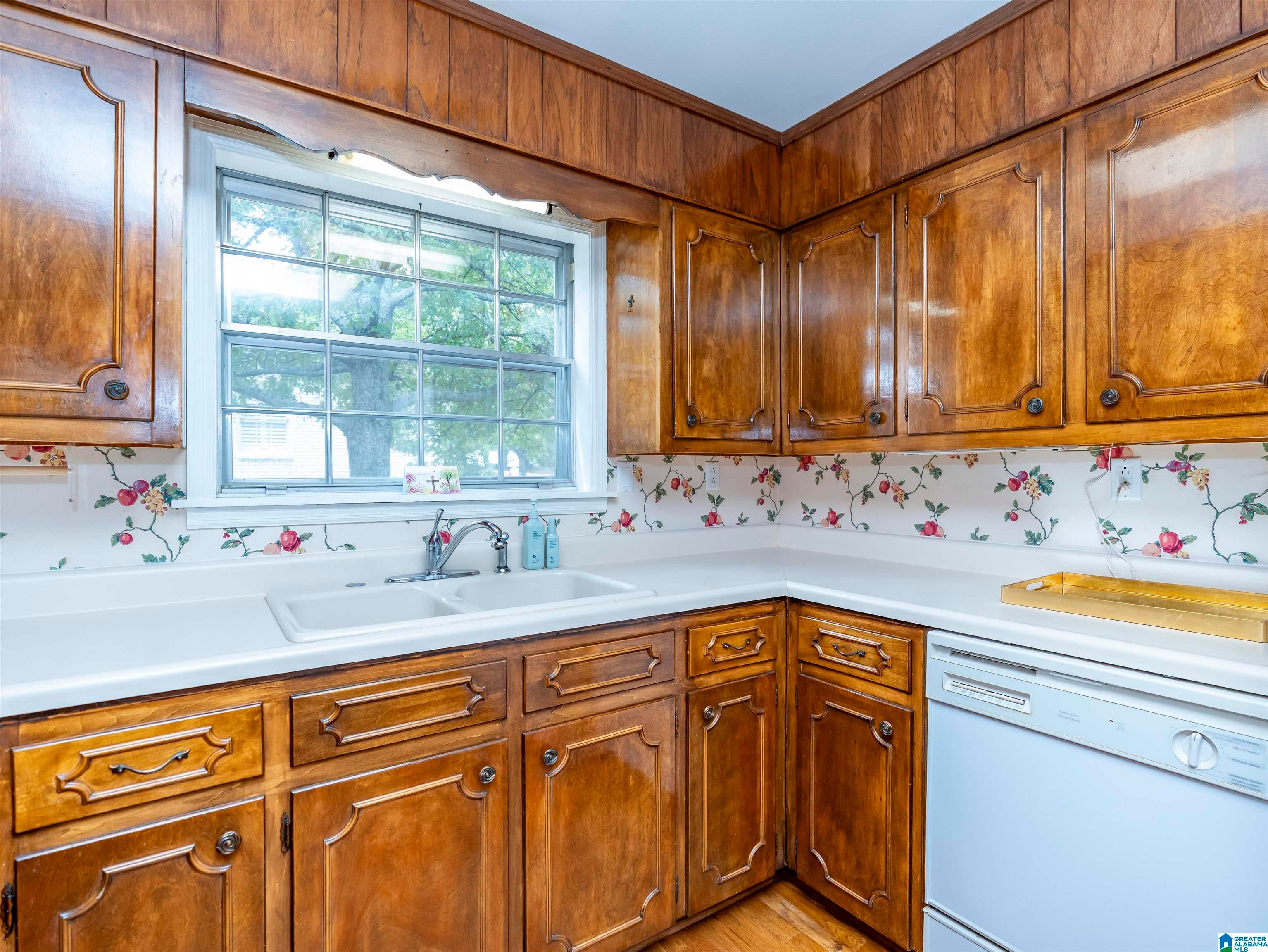 1463 Shades Crest Road Hoover, AL 35226 - Photo 14 of 69 Gallery Image 14
