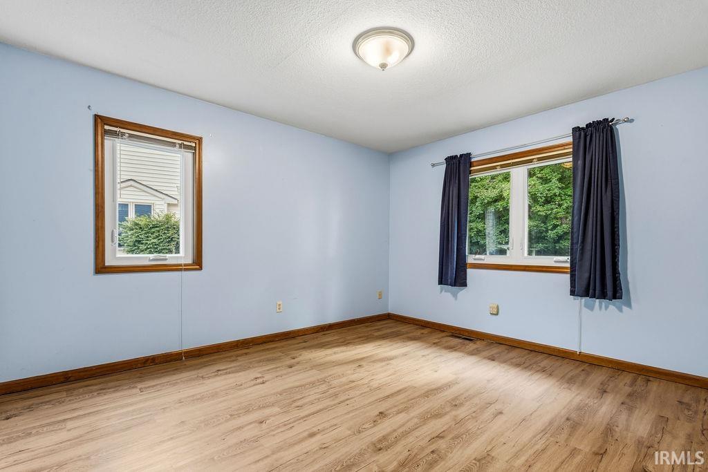 1904 Hunter's Ridge Drive Huntington, IN 46750 - Photo 21 of 41