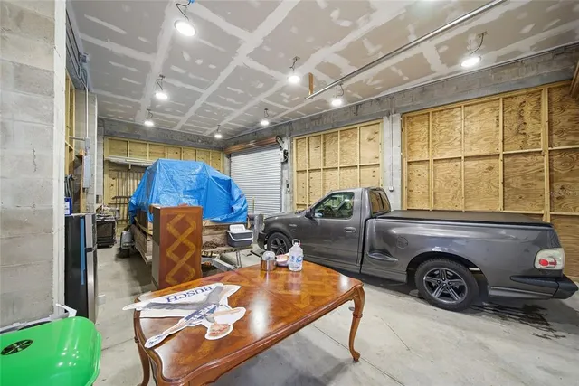 a picture of city view