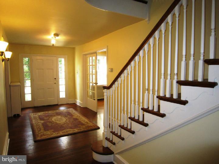 645 North Chester Road Swarthmore, PA 19081 - Photo 22 of 25 Hallway