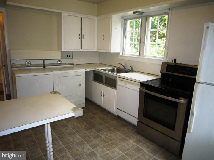 645 North Chester Road Swarthmore, PA 19081 - Photo 25 of 25 Kitchen