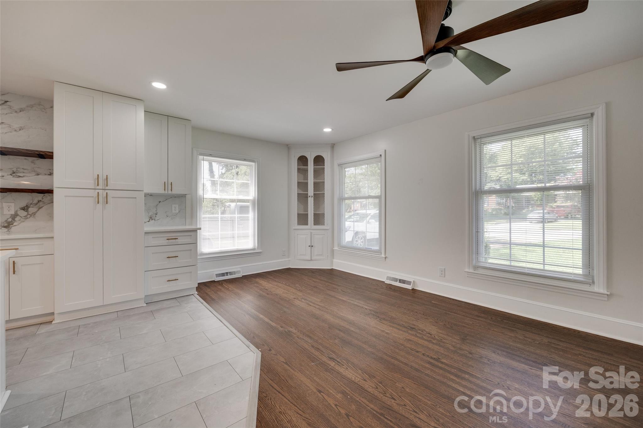 5731 Brookhaven Road Charlotte, NC 28210 - Photo 7 of 33 Gallery Image 7