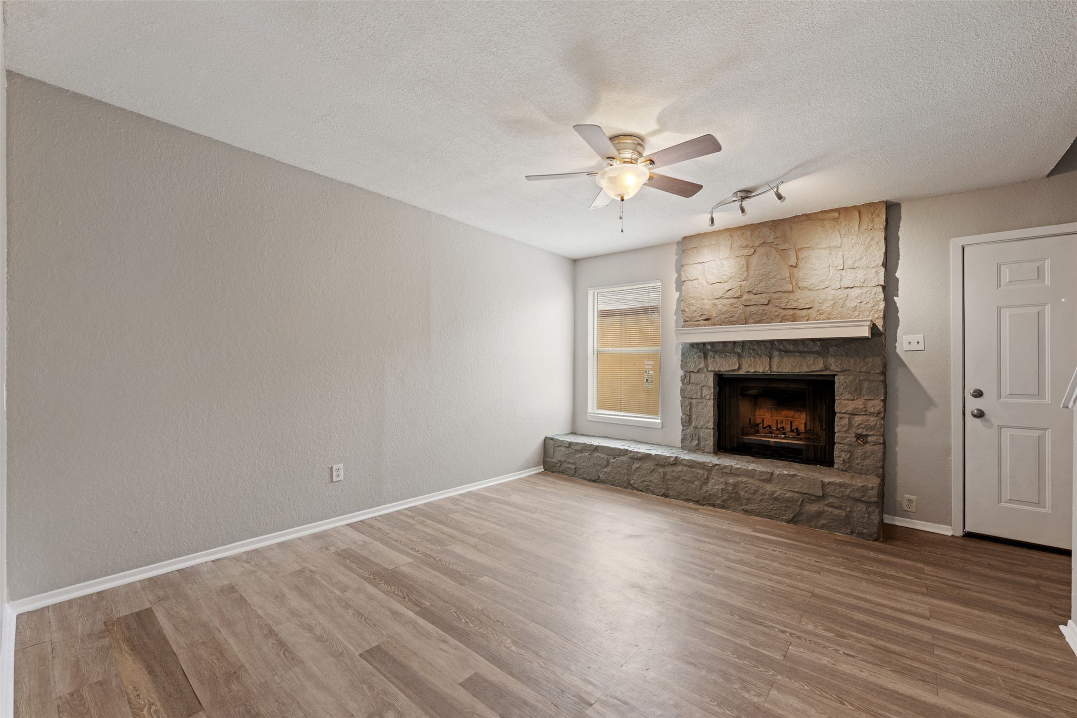 1805 Rawhide Loop Round Rock, TX 78681 - Photo 8 of 31