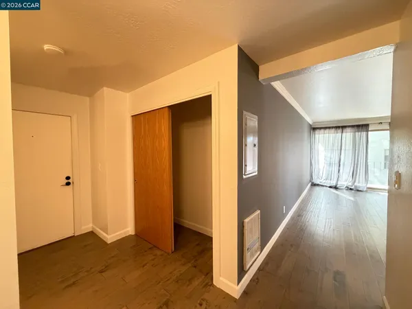 $2,000 | 401 Monte Vista Avenue, Unit 103, Oakland, CA 94611
