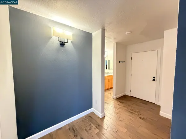$2,000 | 401 Monte Vista Avenue, Unit 103, Oakland, CA 94611