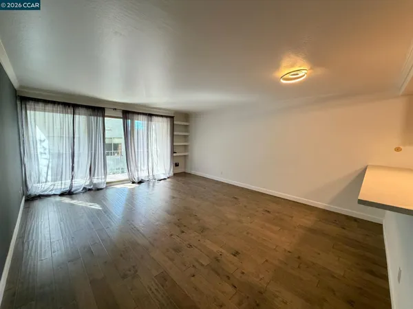 $2,000 | 401 Monte Vista Avenue, Unit 103, Oakland, CA 94611