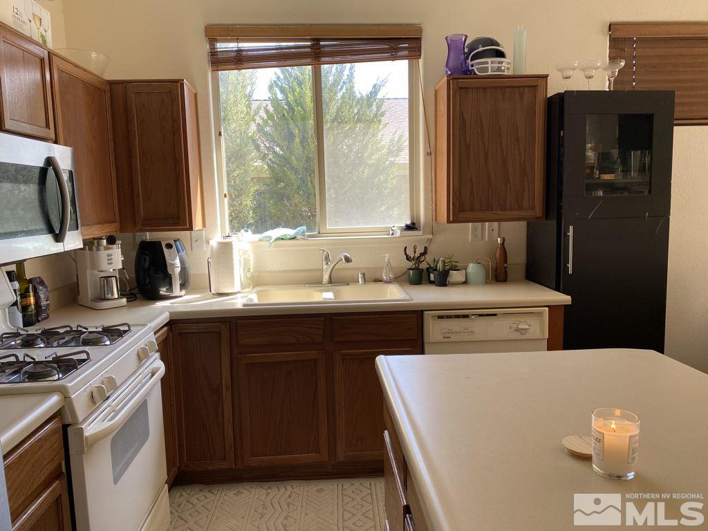 2781 Harding Way, Unit NV Reno, NV 89503 - Photo 8 of 27 Photo 8