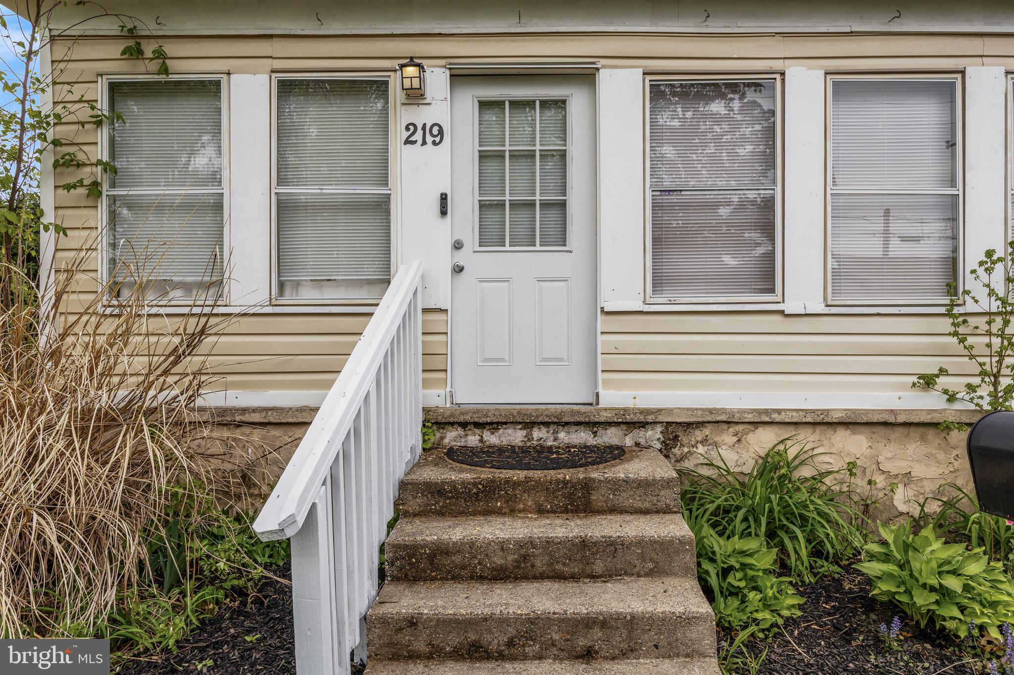 219 West Center Avenue Maple Shade, NJ 08052 - Photo 3 of 30 Gallery Image 3